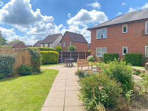 Photo 11- click for photo gallery